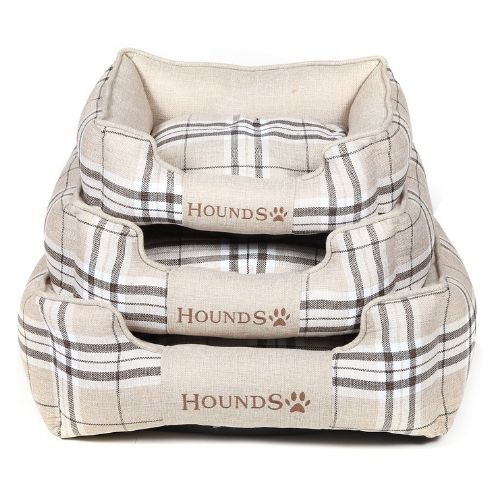 Hounds Checkered Cream Rectangular Pet Bed Assorted Sizes Dog Beds Hounds Small: L43cm x W35cm x H 17cm  