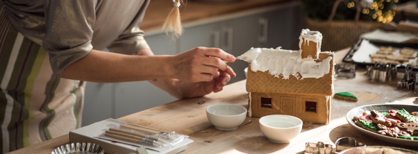 How To Build The Best Christmas Gingerbread House