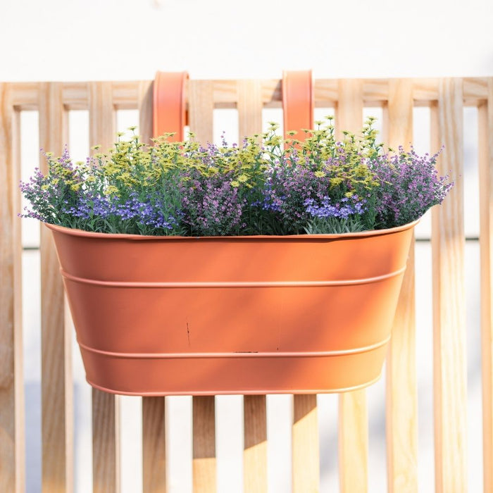 Over Fence Chalk Planter Terracotta 26.5cm Assorted Packs