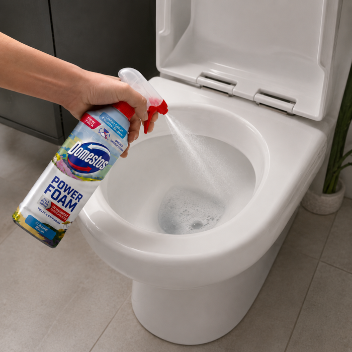 Domestos Power Foam Toilet and Bathroom Cleaner Cotswolds Bloom 380ml Assorted Packs Bathroom & Shower Cleaners Domestos
