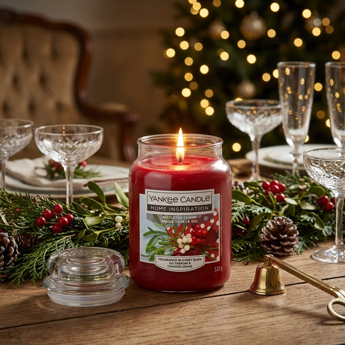 Yankee Candle Mistletoe Charm Large Jar 538g Christmas Candles & Holders Yankee Candle
