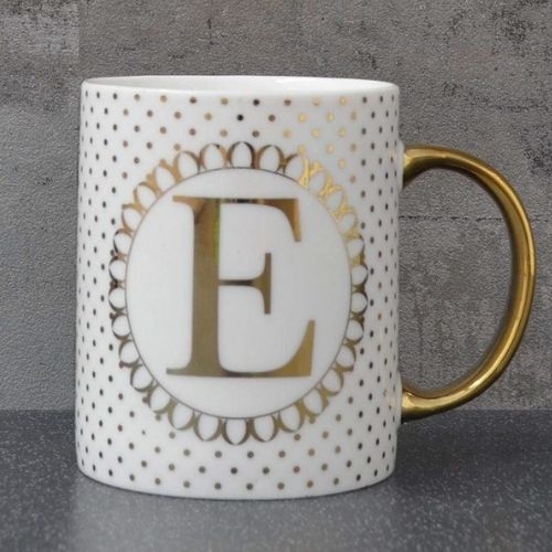 Initial E Straight Sided Gold Mug Mugs Candlelight   